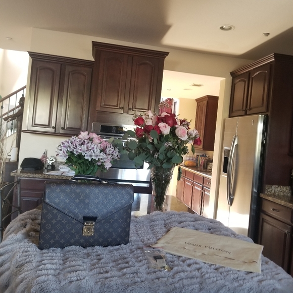 Louis Vuitton Briefcase - Picture 4 of 16